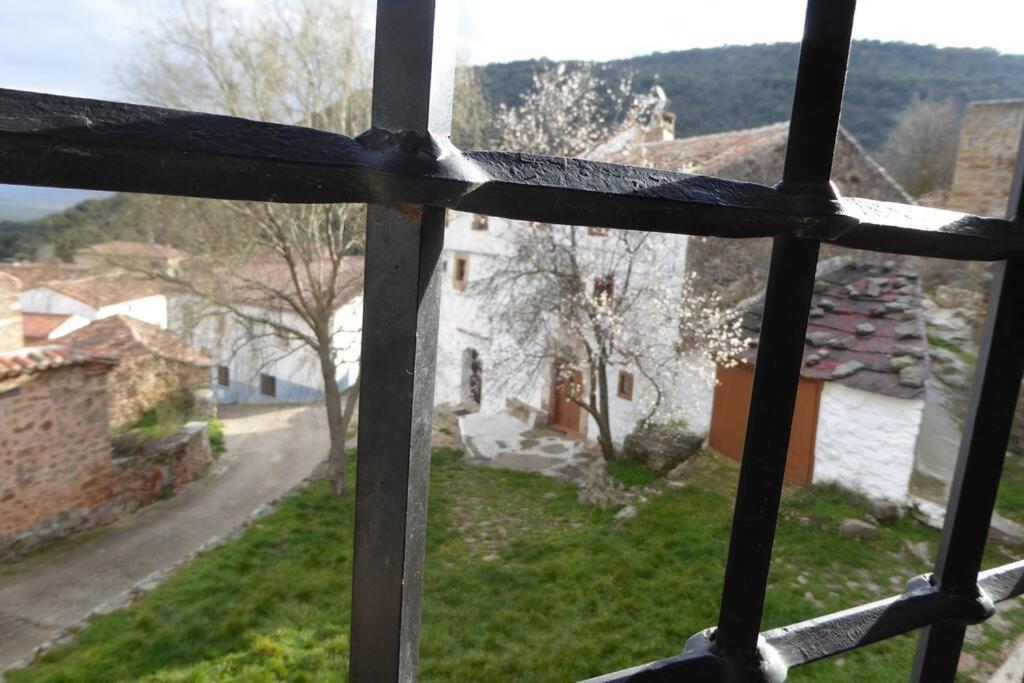 Casa Rural El Silvestrito Valdegena Exterior photo